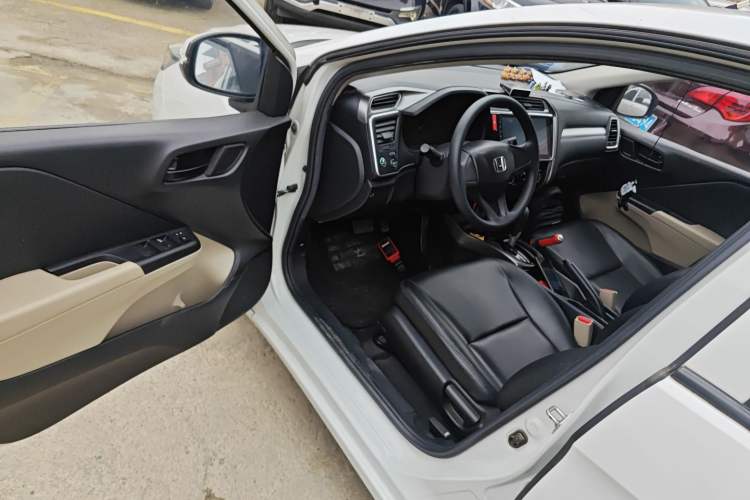 Used Honda Greiz 2016 1.5L CVT Classic Edition