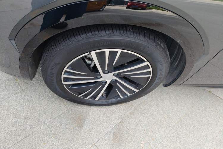 Used Lynk & Co 08 EM-P 2023 220km All-Wheel-Drive Performance Halo
