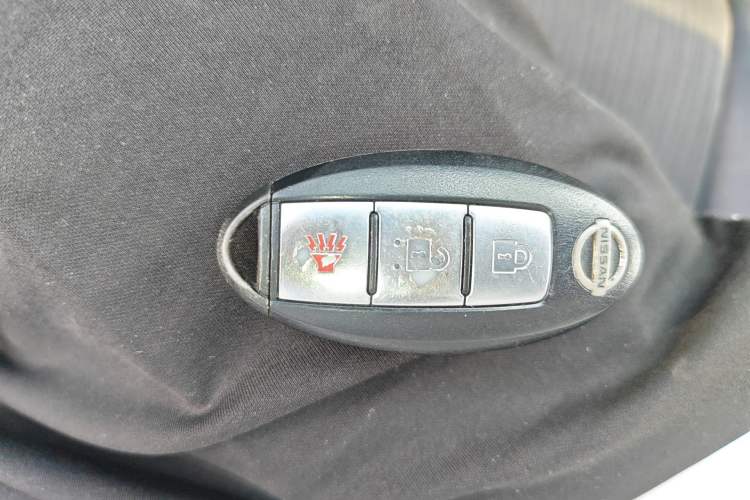 Used Nissan Tiida 2014 1.6L CVT Smart Model Vehicle Key