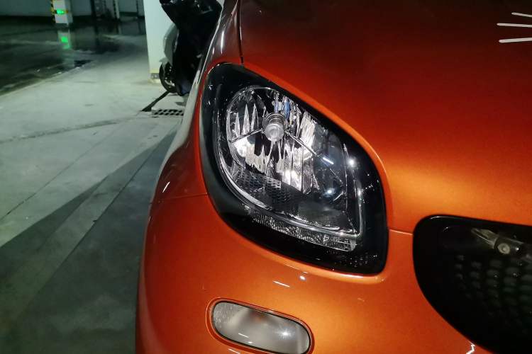 Used smart fortwo 2018 1.0L 52kW Hardtop Passion Edition China V Standard