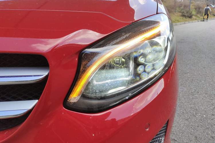 Used Mercedes-Benz B-Class 2015 B 200 Fashion Model