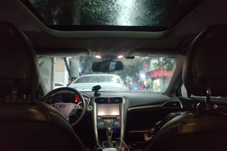 Used Ford Mondeo 2013 2.0L GTDi 200 Fashion Edition
