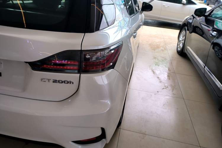 Used Lexus CT 2014 CT200h Elite Edition Monochrome