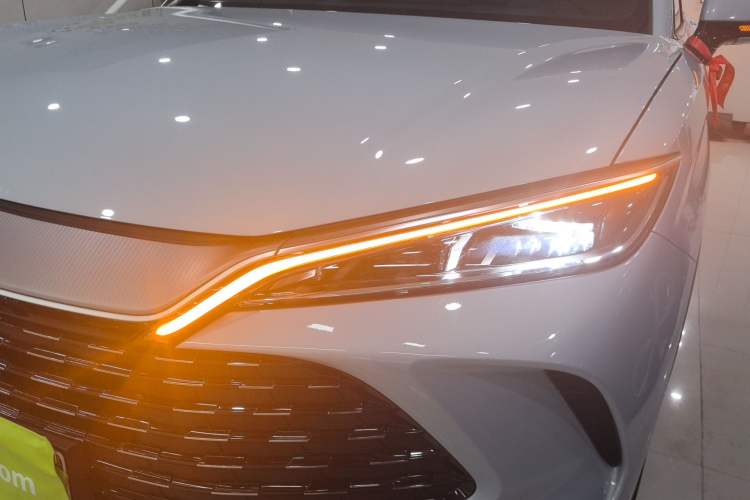 Used BYD Song L DM-i 2024 112 km Beyond Edition Left Front Headlight