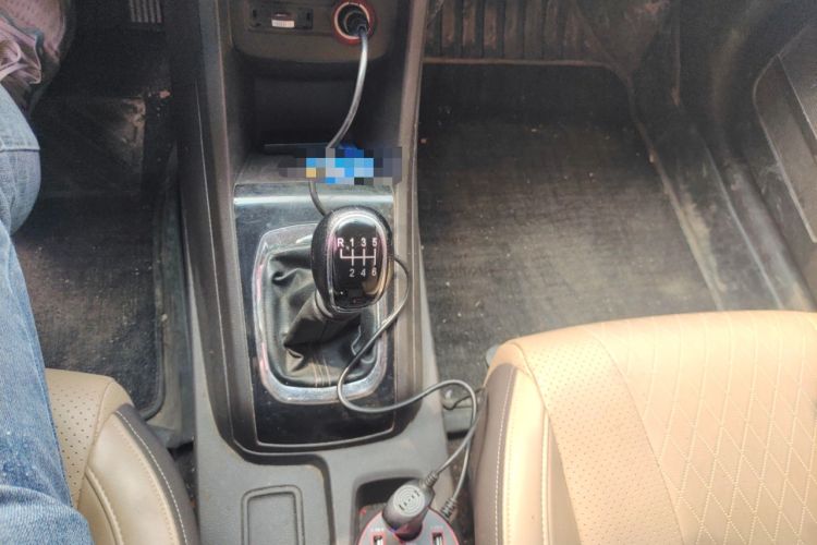 Used Baojun 310W 2017 1.5L Manual Fashion Model China V