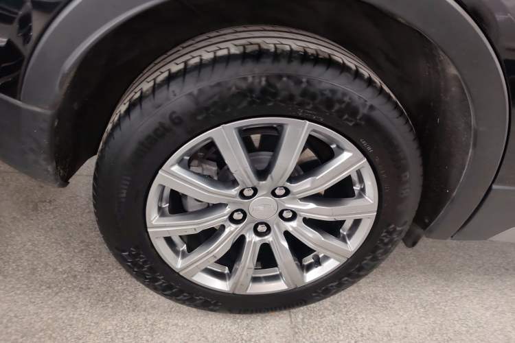 Used Cadillac XT4 2021 28T Two-Wheel Drive Leading Version
