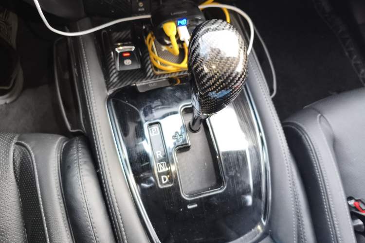 Used Nissan X-Trail 2017 2.5L CVT Luxury Edition 4WD Gear Lever