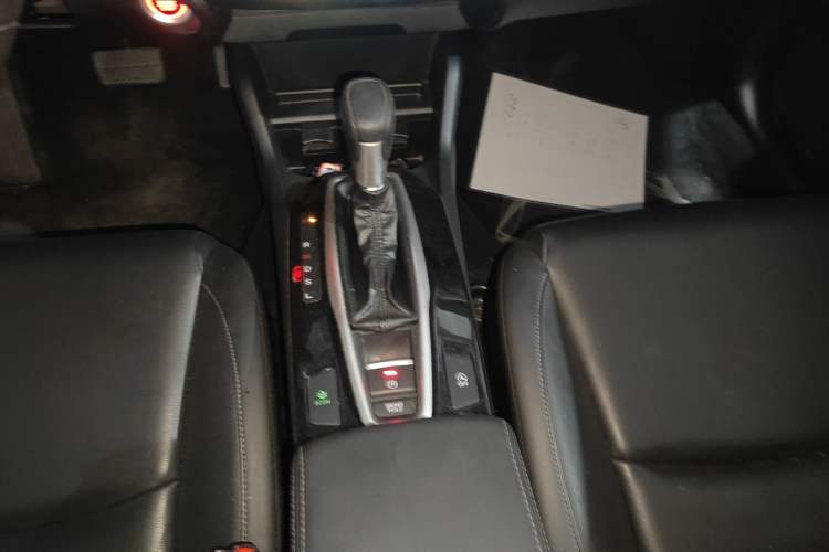 Used Honda Envix 2019 180TURBO CVT Enjoyment Edition China VI Gear Lever