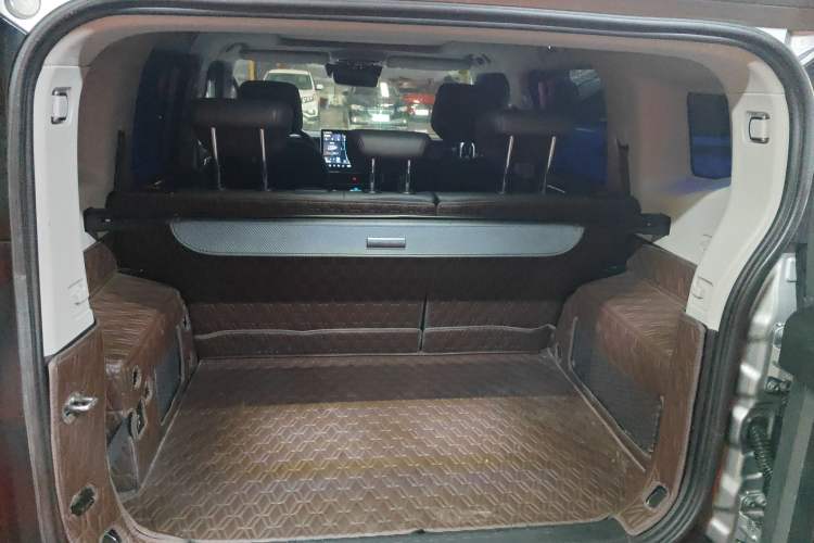 Used JETOUR Traveler 2023 2.0T All-Wheel-Drive CrossPRO Trunk