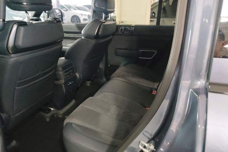 Used Formula Leopard 5 2023 Cloud Ride Flagship Edition Left Rear Seat