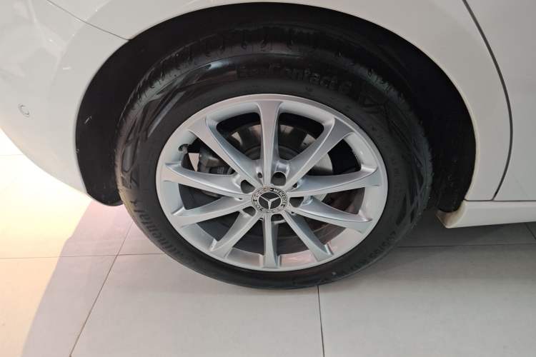 Used Mercedes-Benz A-Class (Import) 2022 A 200 Fashion Model
