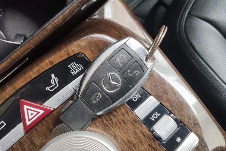 Used Mercedes-Benz S-Class 2012 S 300 L Business-Class Grand Edition
