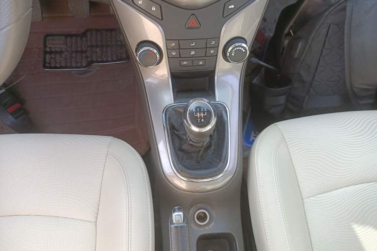 Used Chevrolet Cruze 2015 1.5L Classic SE MT