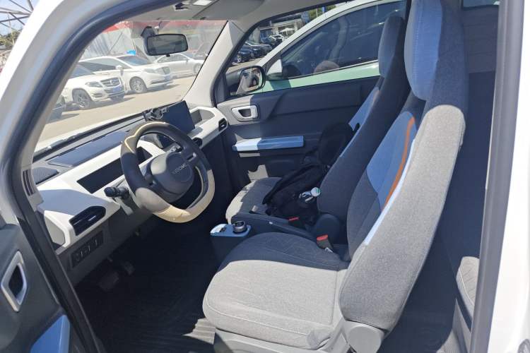 Used Geely Galaxy Panda 2023 Panda Mini 200km Endurance Bear
