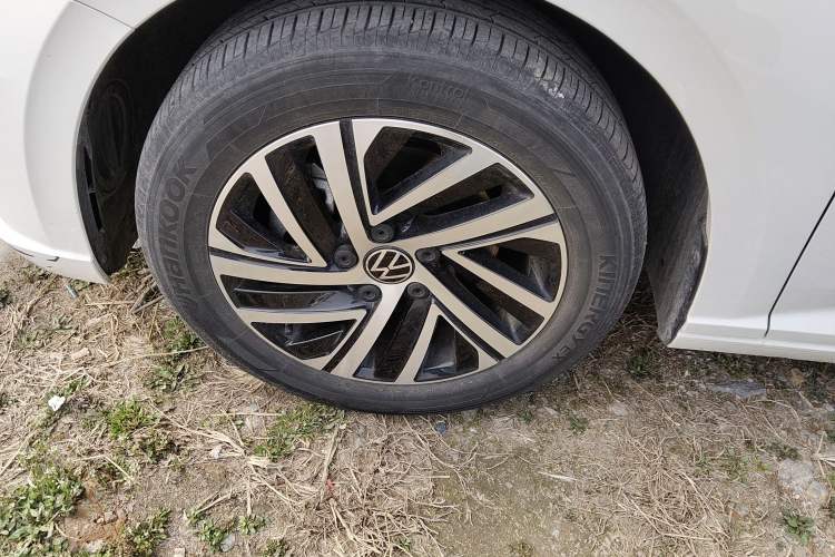 Used Volkswagen Lavida 2022 280TSI DSG Comfort Edition Left Front Wheel Hub