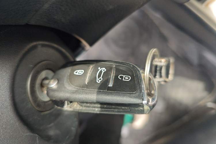 Used Toyota YARiS L Zhi Xiang 2017 1.5G Manual Xuan Dong Edition
