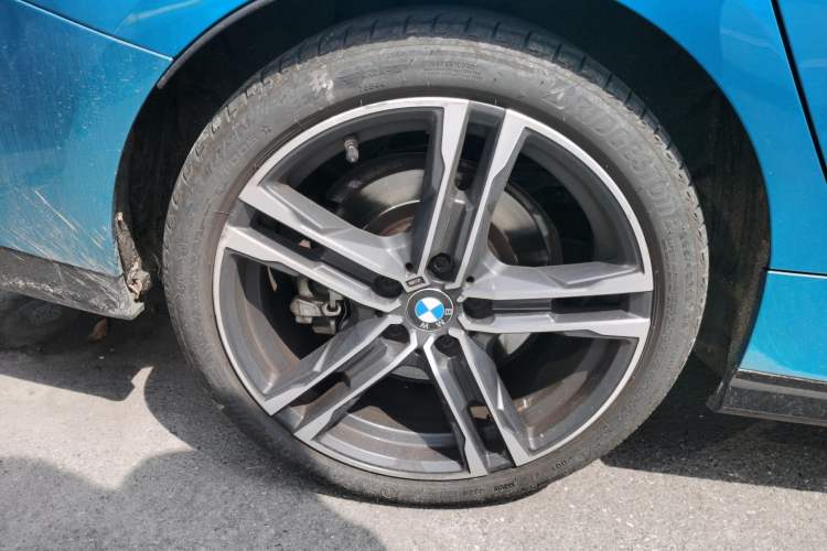 Used BMW 2 Series 2021 225i Four-Door Coupe M Sport Night Edition Right Rear Wheel Hub