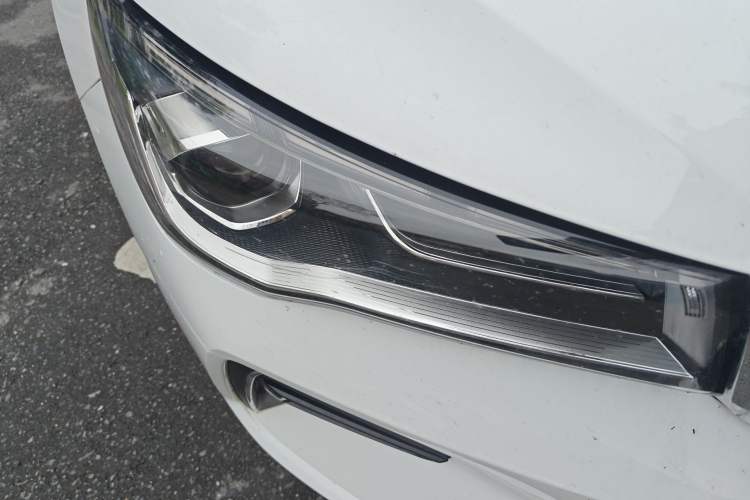 Used Geely Auto Emgrand 2022 4th Generation 1.5L CVT Luxury Model Right Front Headlight