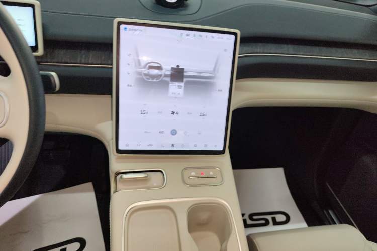 Used Nio ES6 2024 75 kWh Audio And AC Panel