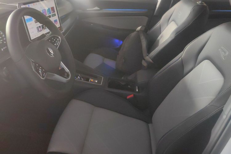 Used Volkswagen Golf 2025 300TSI R-Line