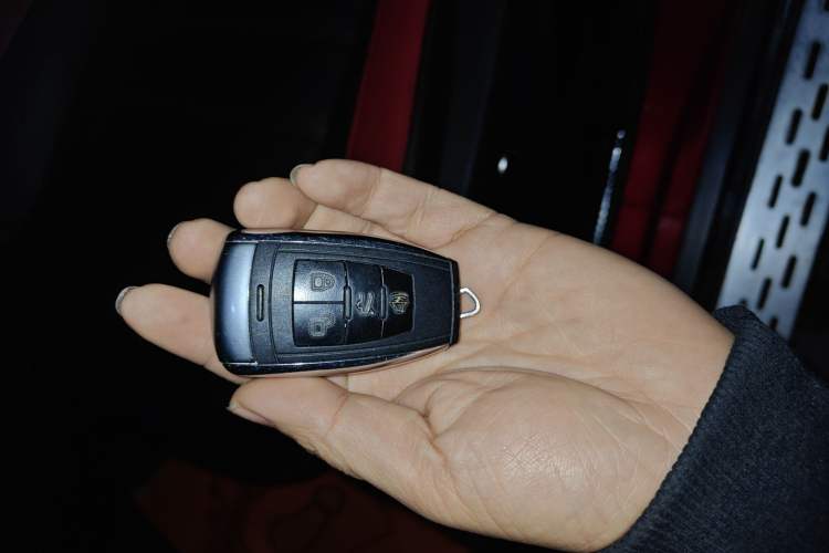 Used BAIC Off-Road BJ40 2018 PLUS 2.3T Automatic Four-Wheel Drive Flagship Version China V Emission Standard Vehicle Key