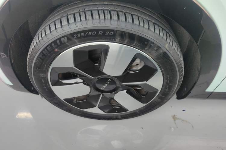 Used Zeekr MIX 2025 Intelligent Driving Version Left Front Wheel Hub