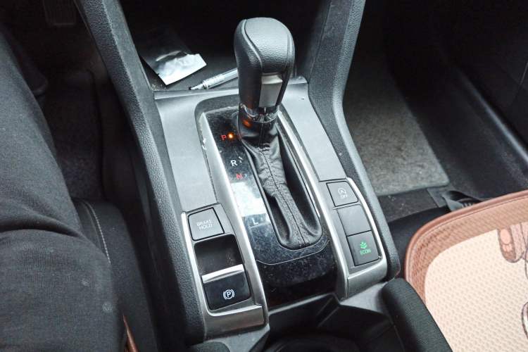 Used Honda Civic 2016 220TURBO CVT Luxury Edition
