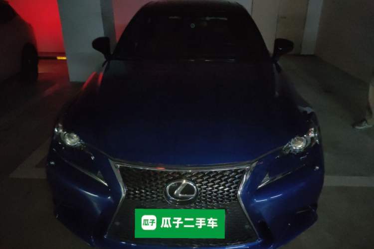 Used Lexus IS 2015 200t F SPORT
