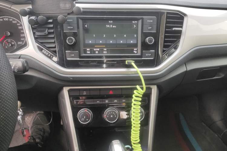 Used Volkswagen T-ROC 2019 230TSI DSG Two-Wheel Drive Advanced Version China V Standard