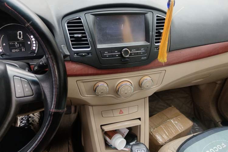 Used Roewe 350 2012 1.5L Automatic New Year Special Value Edition