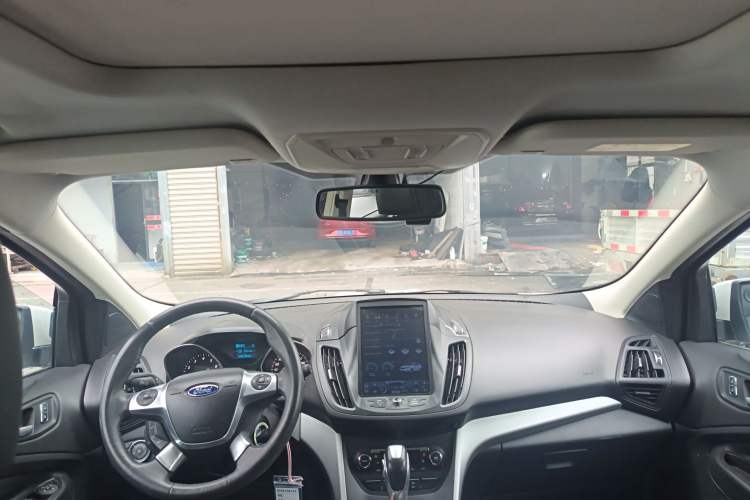 Used Ford Kuga 2015 1.5L GTDi Two-Wheel Drive Fashion Edition
