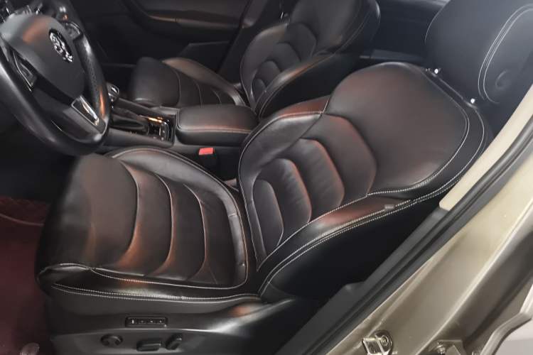 Used Skoda Kodiaq 2017 TSI330 7-Seater Two-Wheel-Drive Luxury Edition Left Front Seat