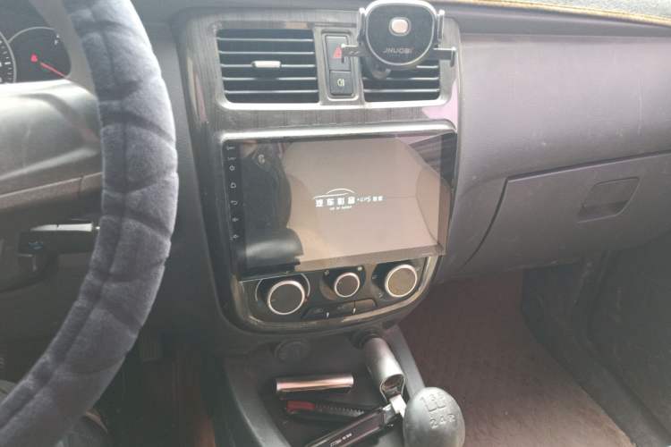 Used Wuling Rongguang V 2015 1.2L Base Version