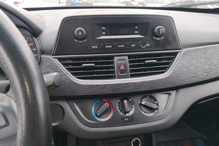 Used Baojun 310W 2017 1.2L Manual Value Edition China V
