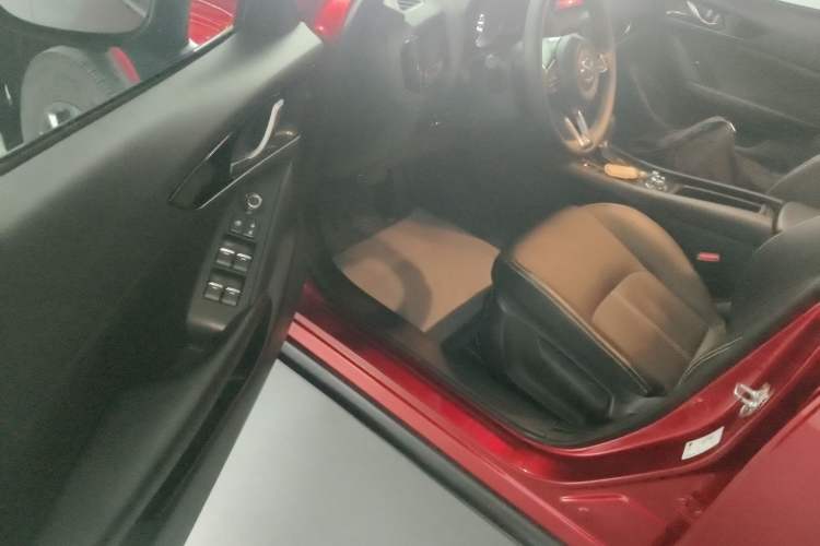 Used Mazda CX-4 2021 2.0L Automatic Two-Wheel Drive Blue Sky Exploration Edition
