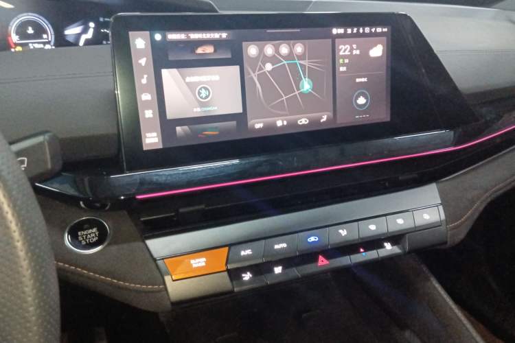 Used CHANGAN UNI-V 2024 1.5T Prestige Sport Edition Audio And AC Panel