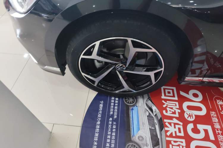 Used Volkswagen Magotan 2023 2 Million Units Limited Edition 280TSI DSG Leading Version