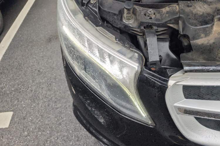 Used Mercedes-Benz V-Class 
