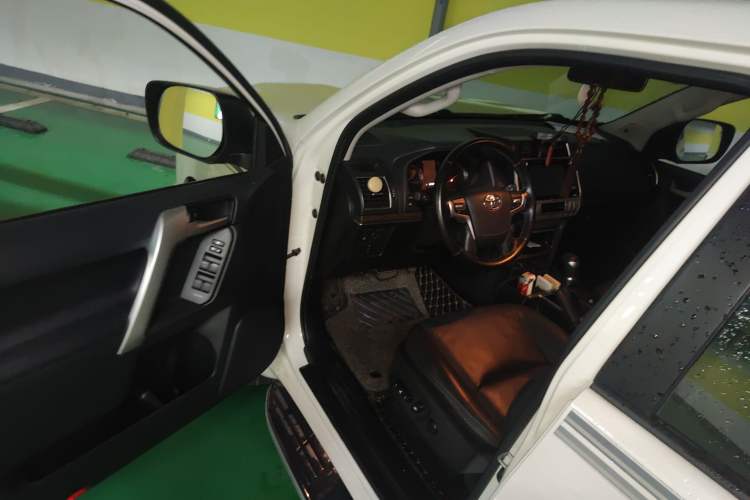 Used Toyota Prado 2018 3.5L Automatic TX-L NAVI with Rear-Mounted Spare Tire Driver Seat