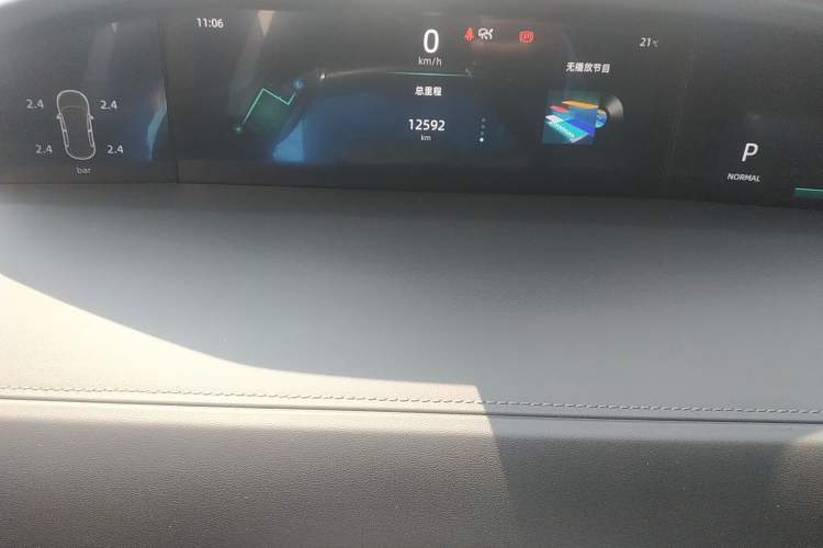 Used CHANGAN UNI-K 2024 2.0T Two-Wheel Drive Global Edition
