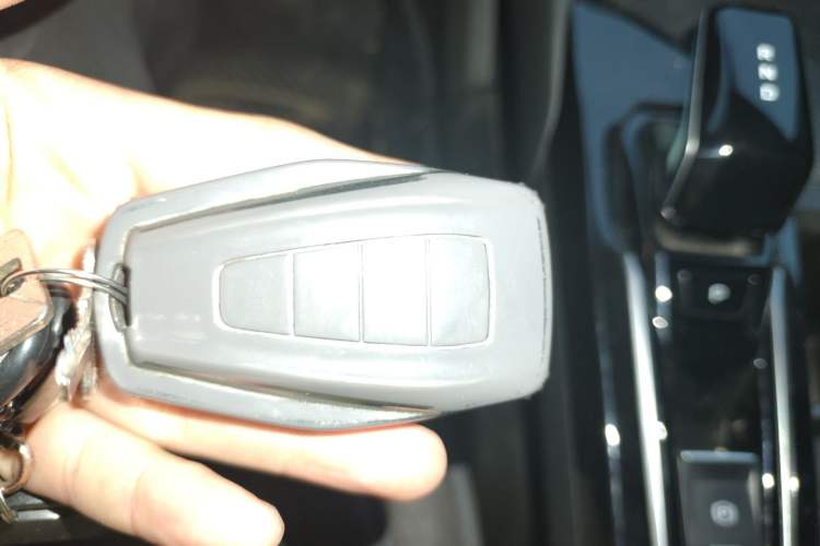 Used Geely Auto Coolray 2022 Bin Yue COOL 1.5TD DCT Hot Engine Edition Vehicle Key