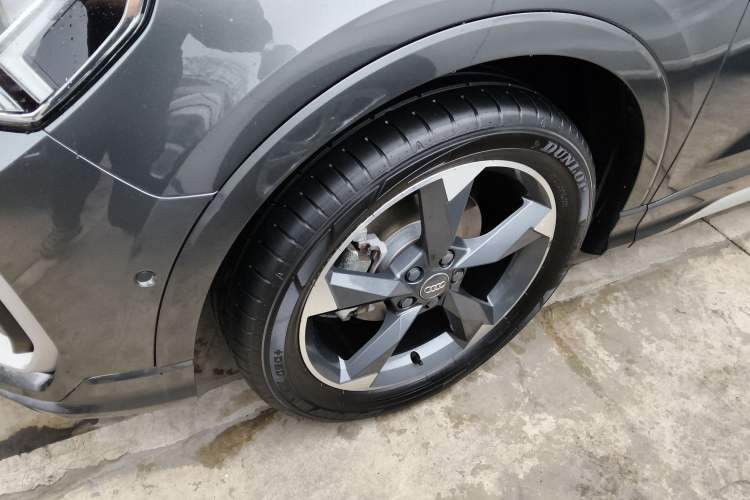 Used Audi Q3 2021 35 TFSI Fashion Dynamic Model