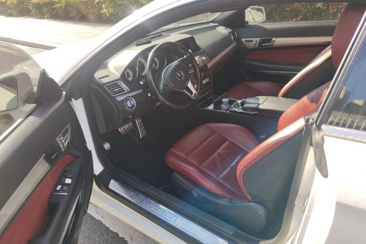 Used Mercedes-Benz E-Class 2014 E 260 Coupe Left Front Seat
