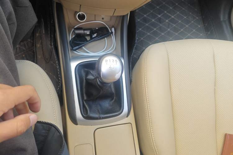 Used Hyundai Celesta 2010 1.6L MT GLS Gear Lever