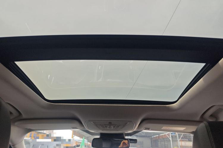 Used Ford Kuga 2015 2.0L GTDi Four-Wheel-Drive Sport Model Headliner