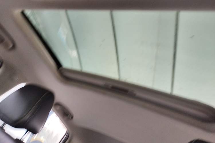 Used MG GS 2017 20T Automatic Luxury Edition Headliner