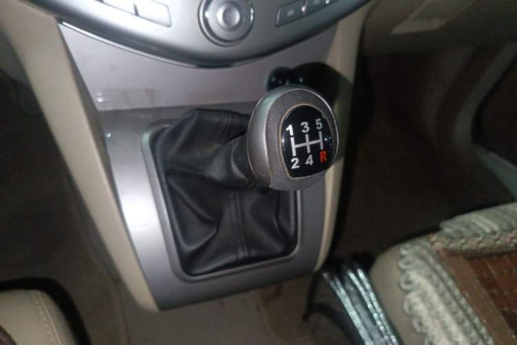 Used BYD S6 2011 2.0L Manual Luxury Version