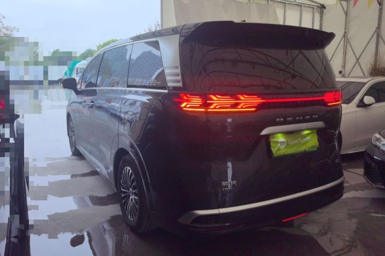 Used Denza D9 2022 DM-i 1040 Prestige Model