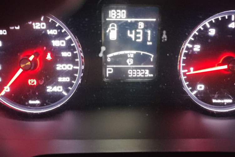 Used Roewe RX5 2016 20T Two-Wheel Drive Automatic Flagship Edition
