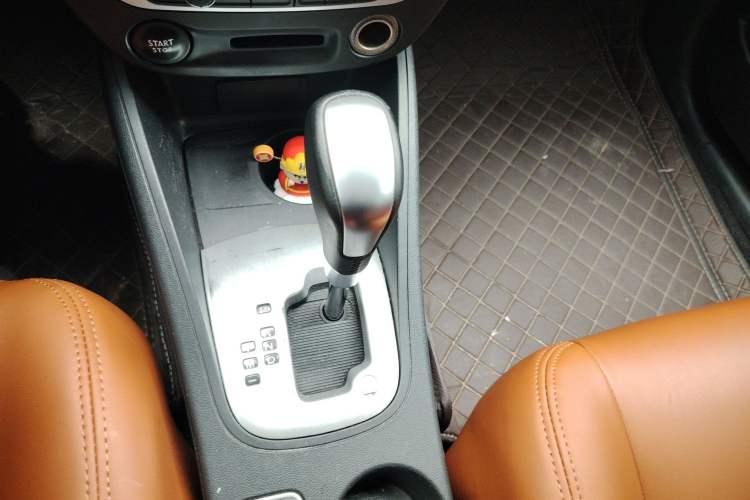 Used Renault Fluence 2015 2.0L Standard Edition
